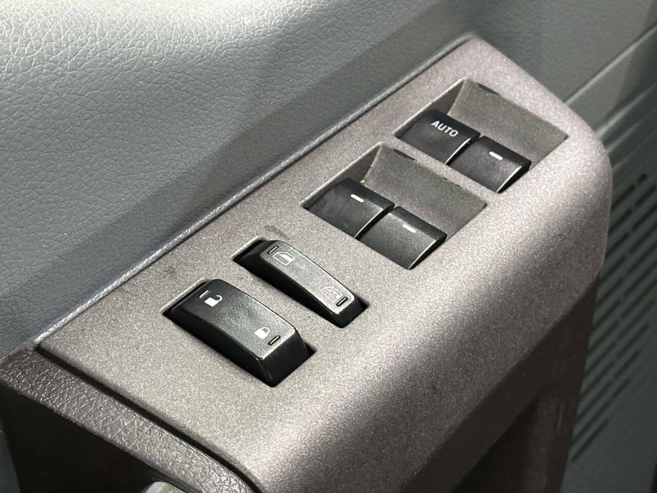 Used 2011 Ford F250 XLT w/ XLT Interior Pkg image 14