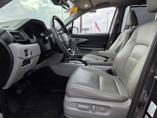Used 2017 Honda Pilot Elite image 4