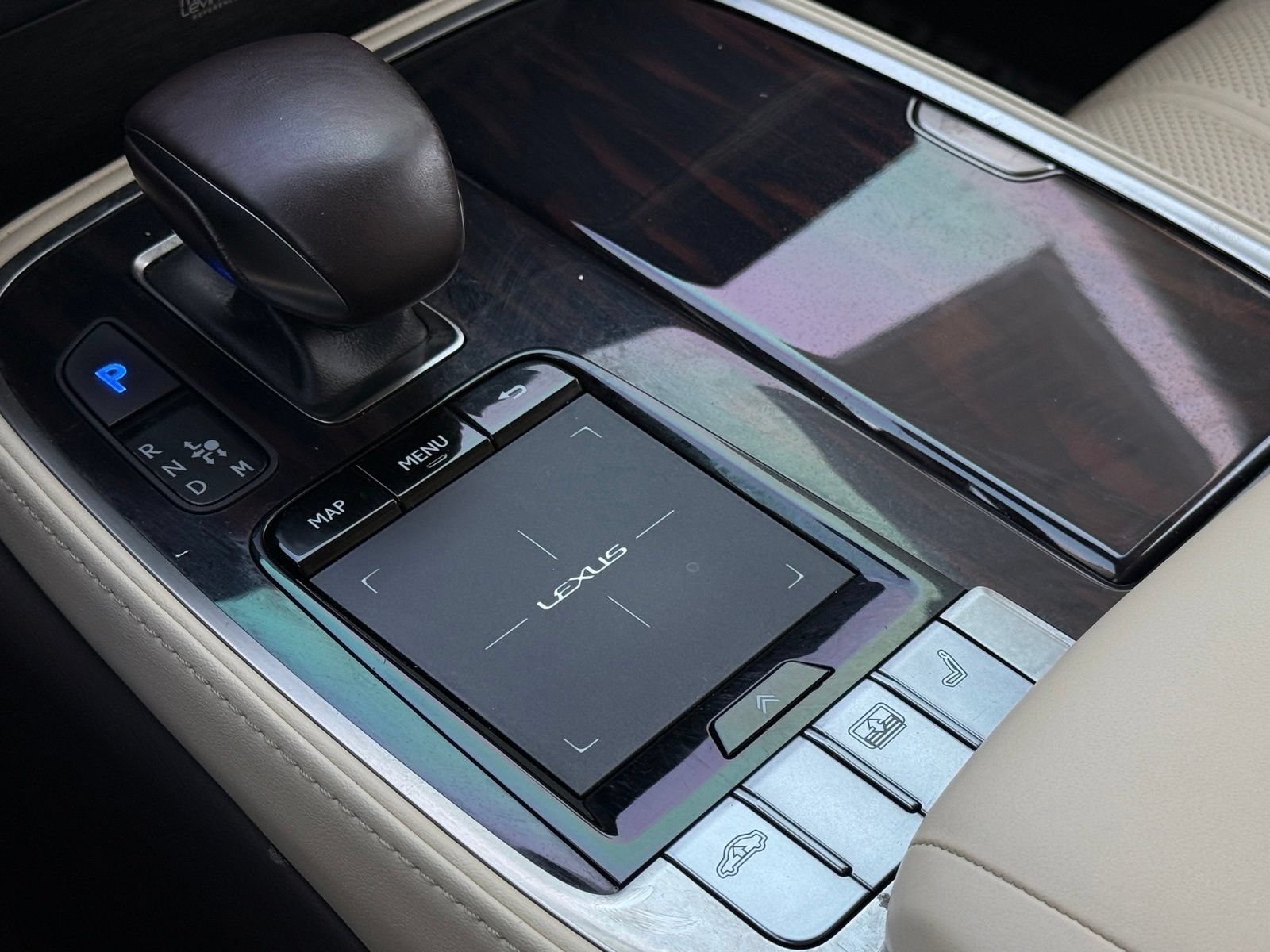 Used 2018 Lexus LS 500 w/ Interior Upgrade Package RWD image 33