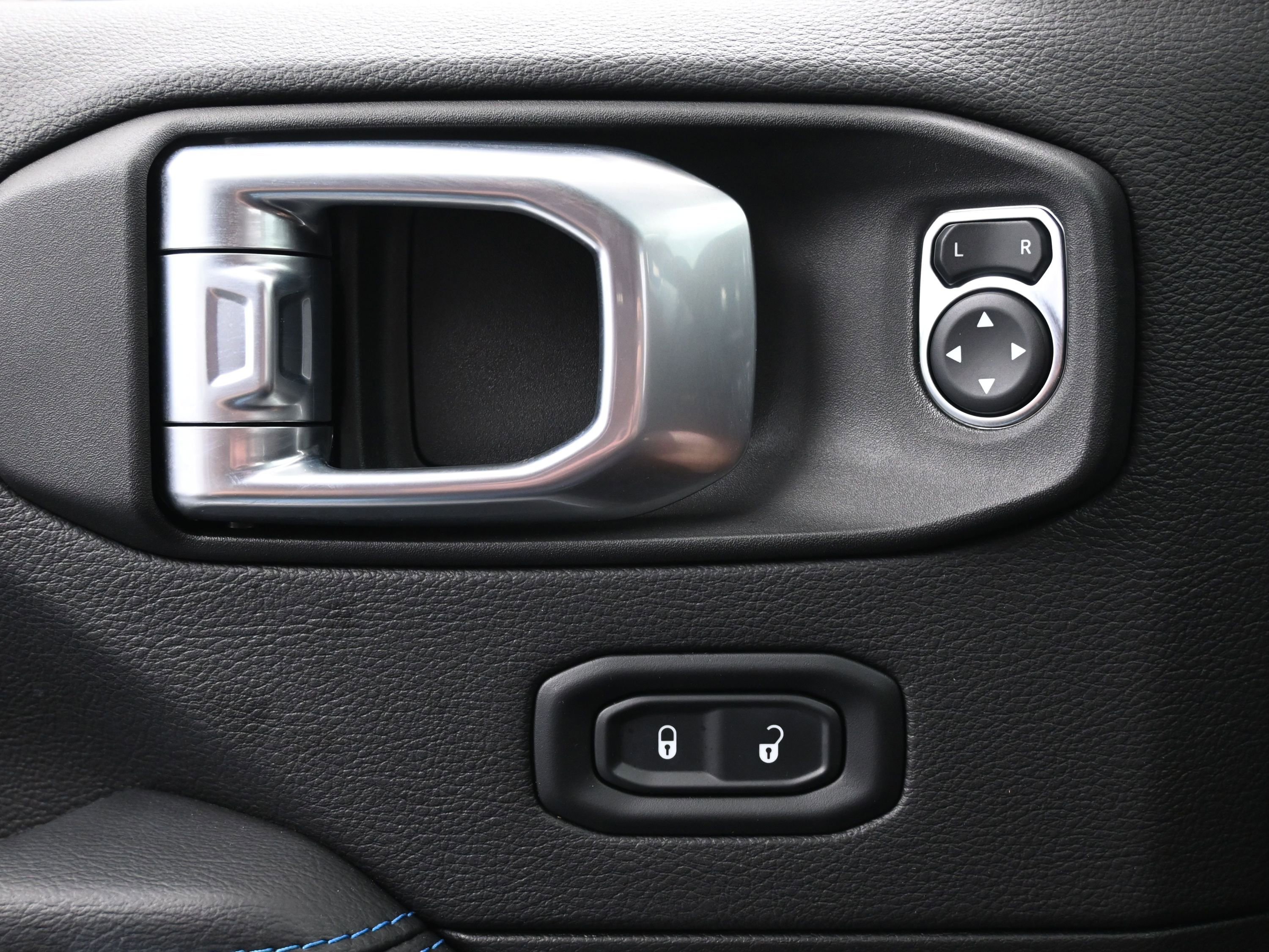 Used 2022 Jeep Wrangler Unlimited Rubicon 4xe w/ Cold Weather Group image 24