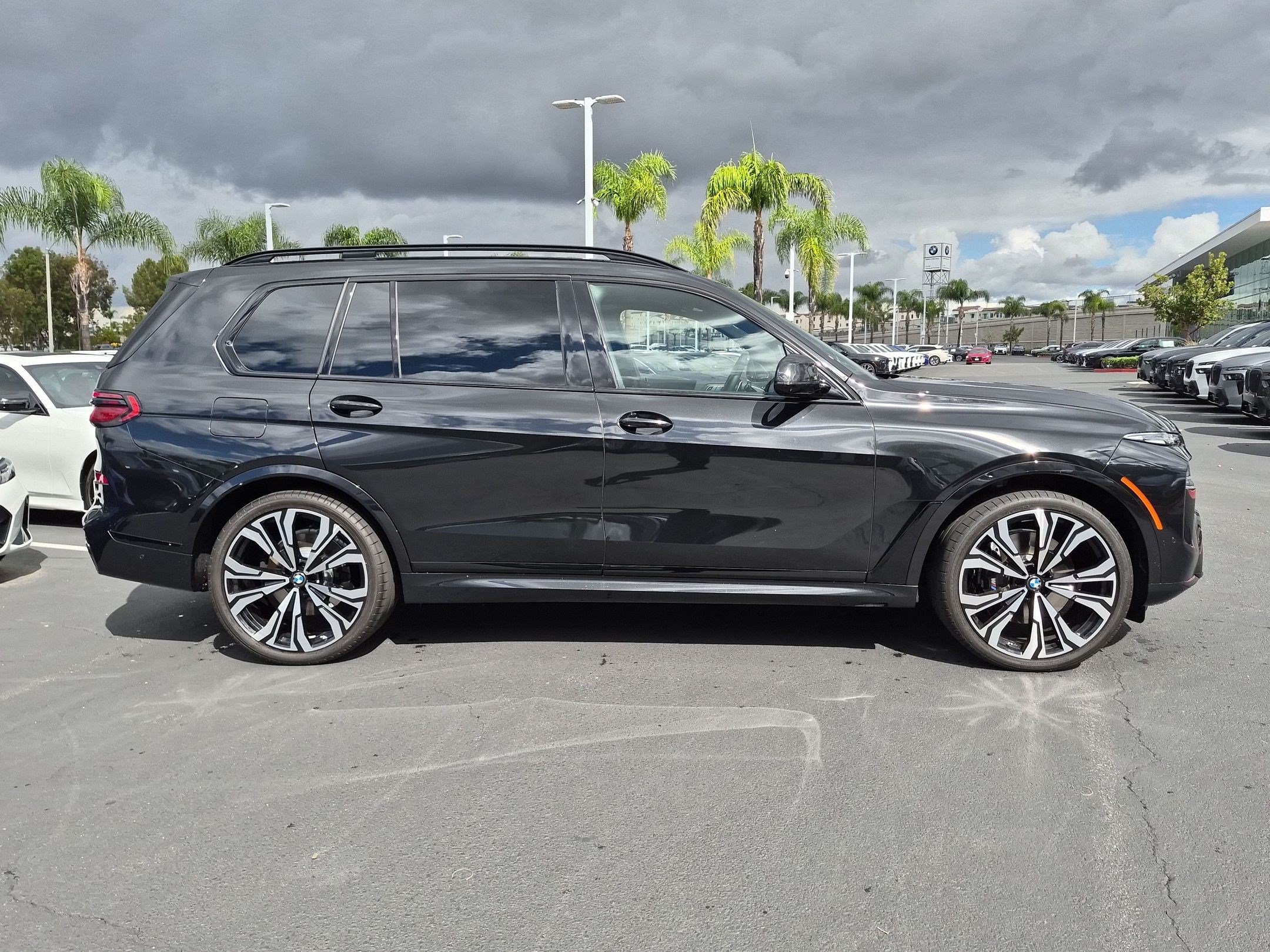 Certified 2026 BMW X7 xDrive40i w/ Executive Package AWD/4WD image 11