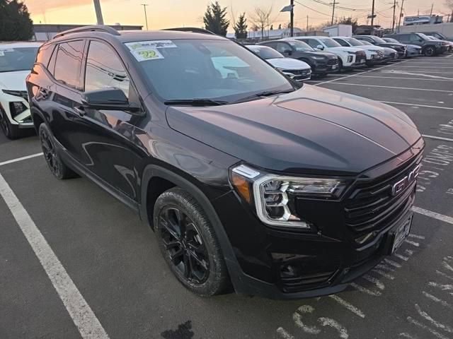 Used 2022 GMC Terrain SLT w/ Tech Package image 12