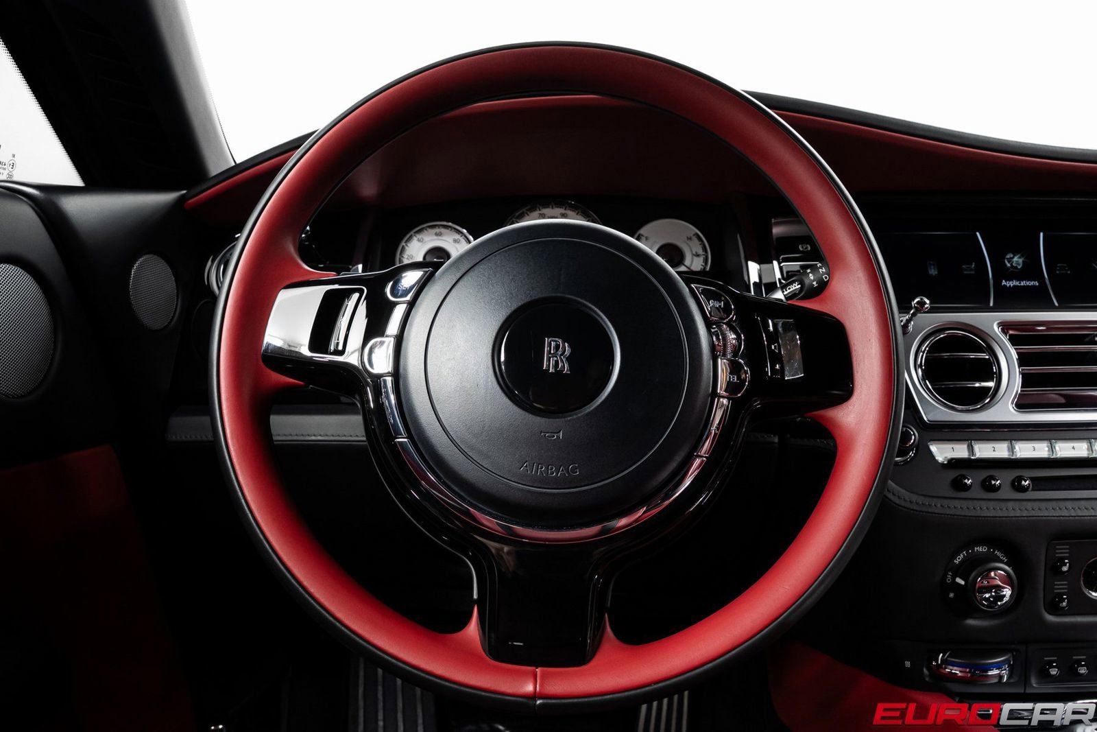 Used 2018 Rolls-Royce Wraith image 21