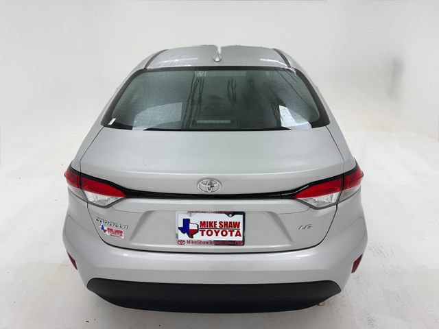 Used 2025 Toyota Corolla LE FWD image 39