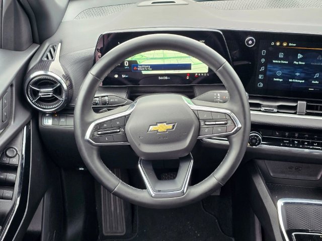Used 2025 Chevrolet Equinox LT FWD image 19
