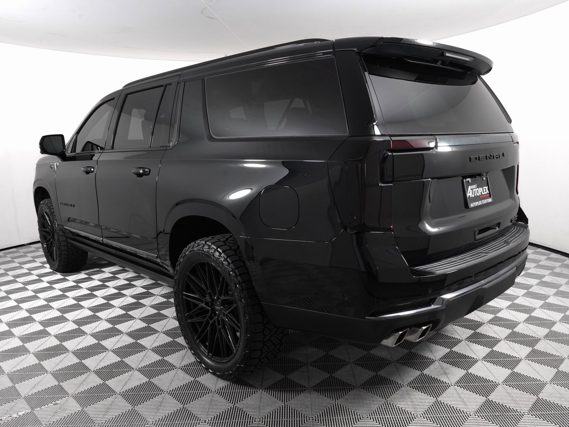 Used 2025 GMC Yukon XL Denali Ultimate image 8