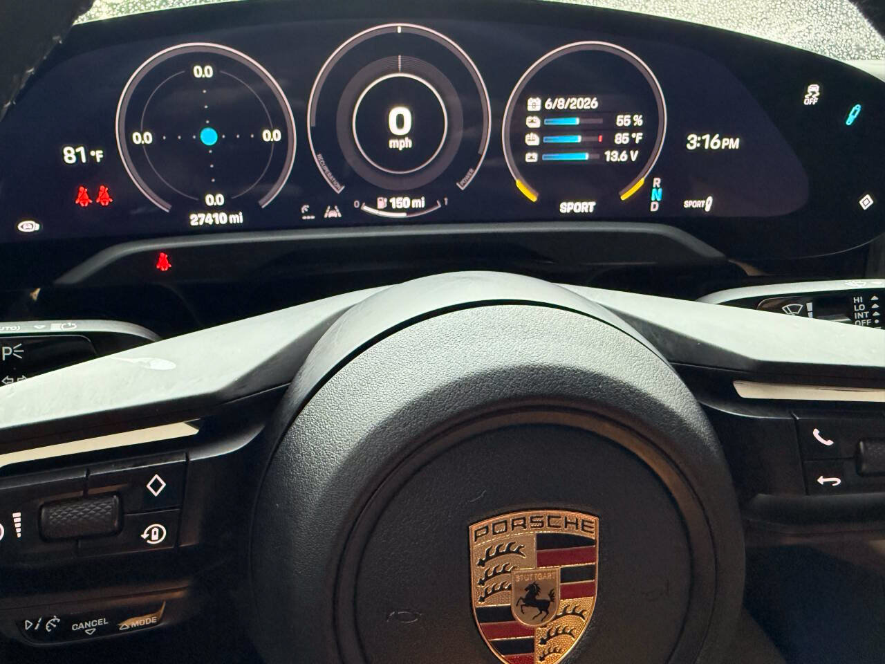 Used 2022 Porsche Taycan RWD image 30