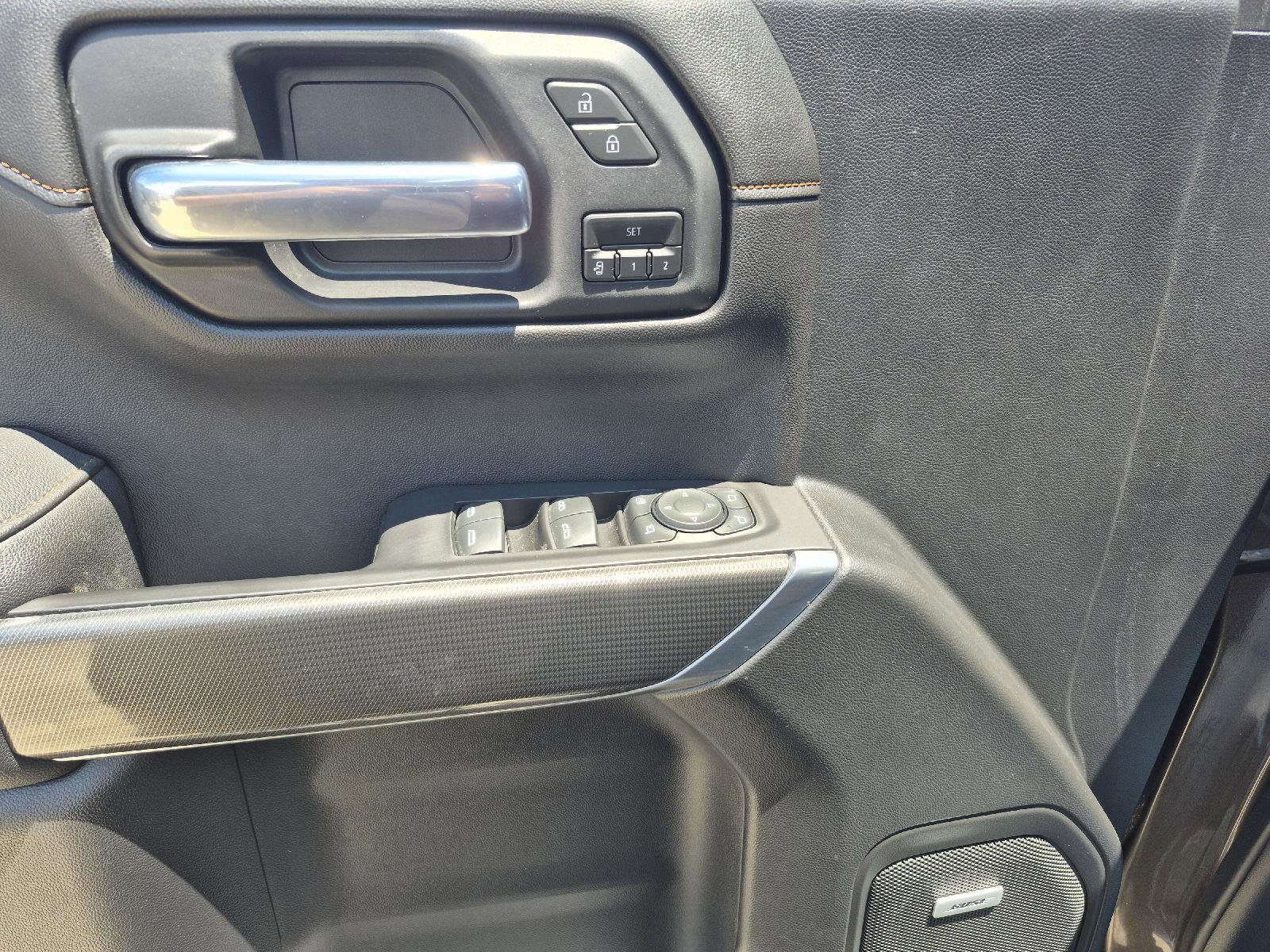 Used 2020 GMC Sierra 1500 AT4 w/ AT4 Premium Package AWD/4WD image 2