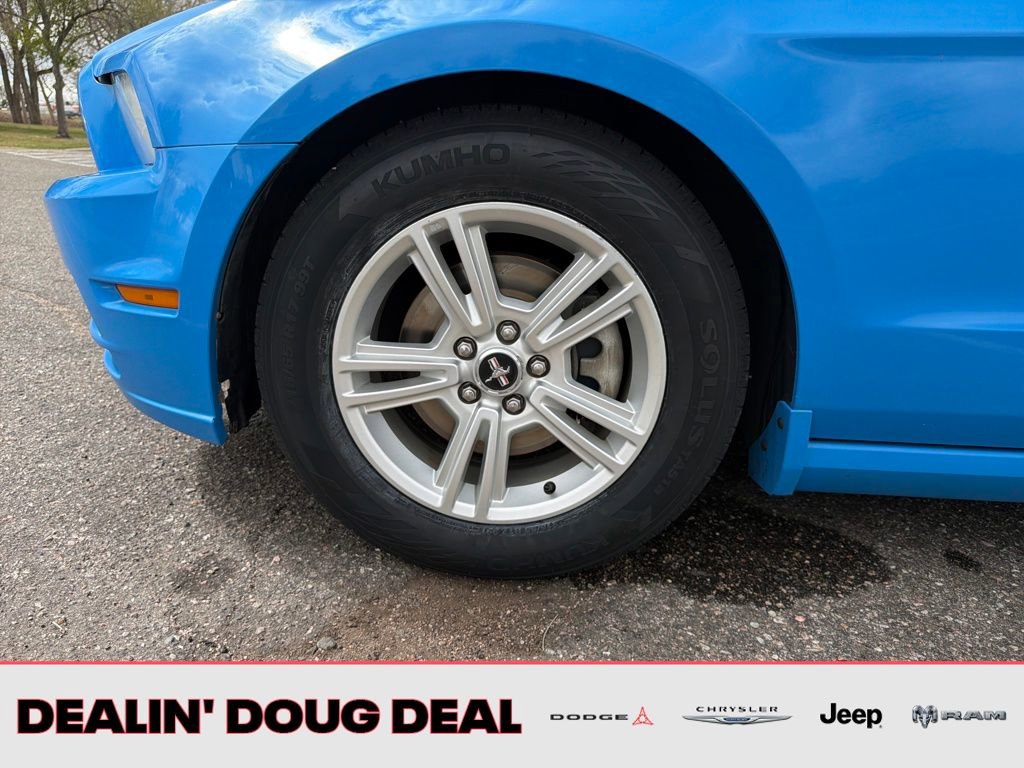 Used 2014 Ford Mustang Convertible RWD image 14
