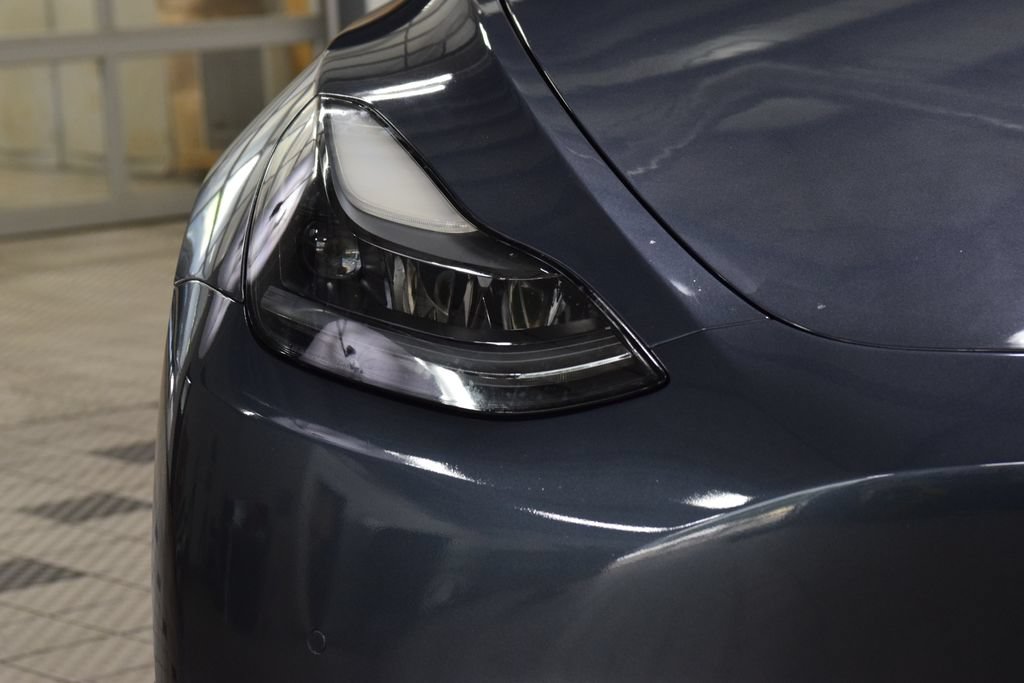 Used 2022 Tesla Model Y Performance AWD/4WD image 12