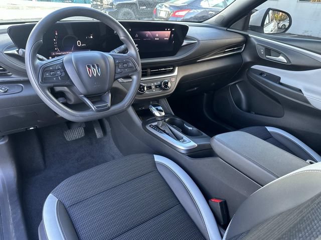 Used 2024 Buick Envista Preferred w/ Convenience II Package FWD image 21