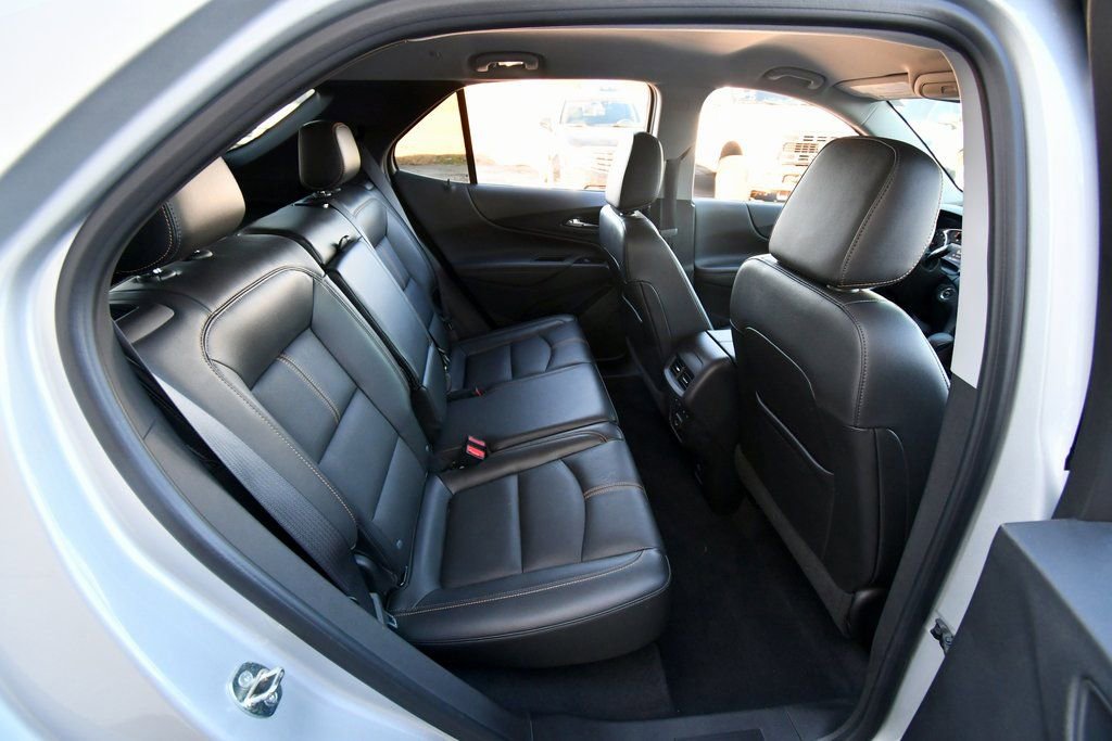 Used 2022 Chevrolet Equinox Premier FWD image 19