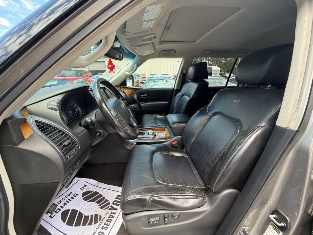 Used 2011 INFINITI QX56 4WD w/ Theater Pkg image 9