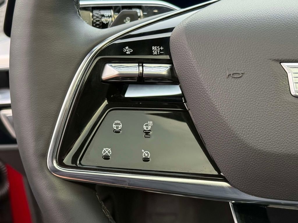 Used 2024 Cadillac Lyriq Luxury w/ LPO, Floor Liner Package image 33