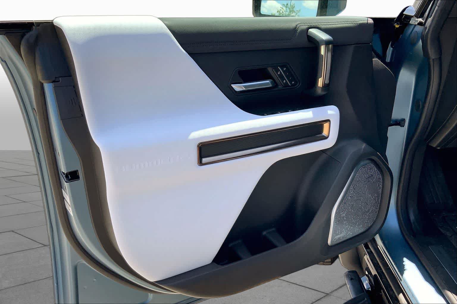 New 2024 GMC Hummer EV 3X w/ Omega Edition AWD/4WD image 10