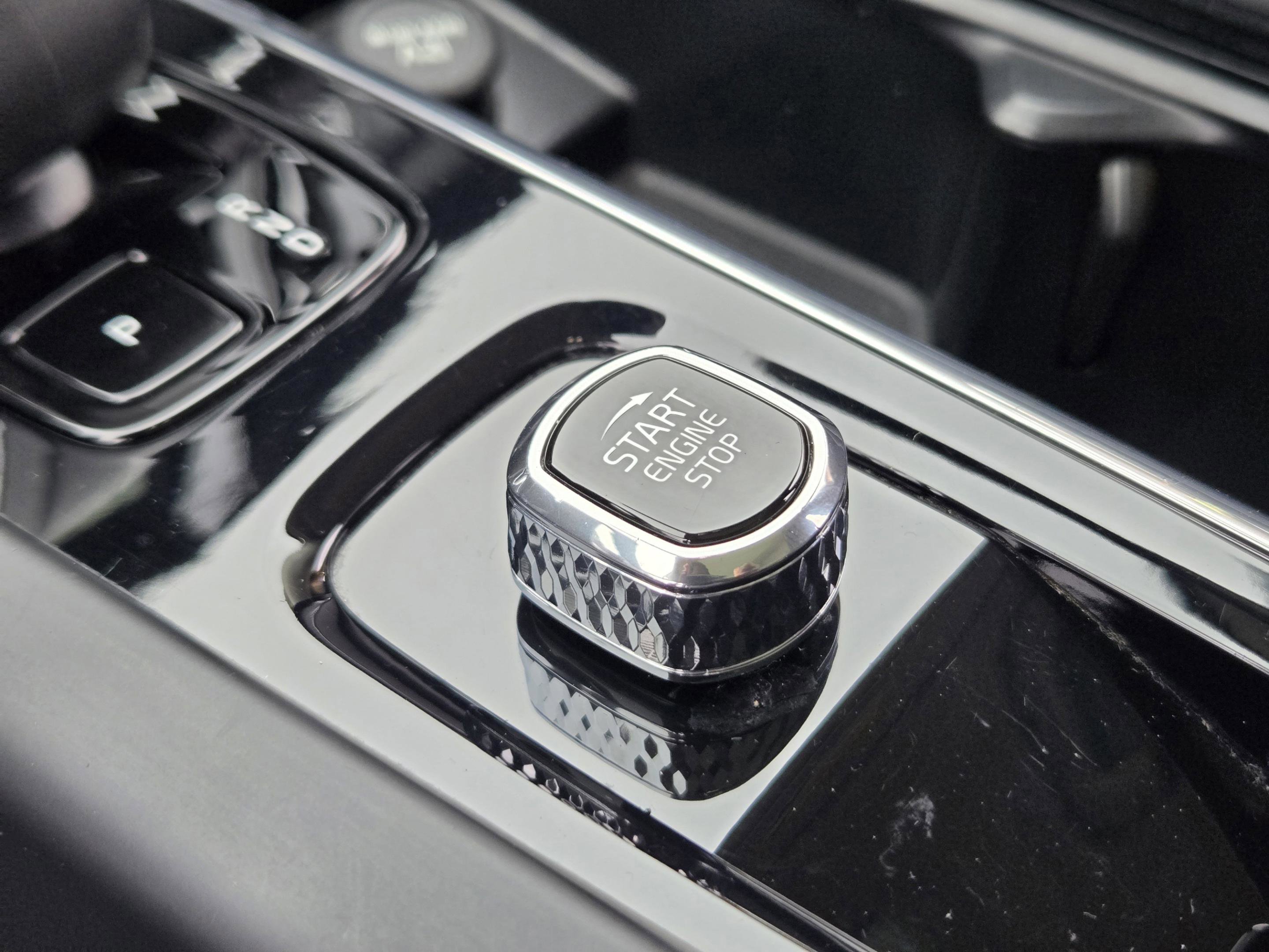 Used 2023 Volvo XC60 B5 Core w/ Climate Package image 31