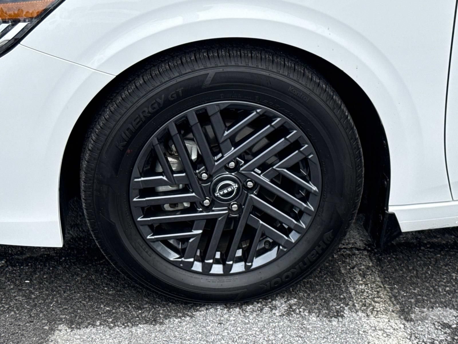 Certified 2026 Nissan Sentra SV w/ SV Convenience Package FWD image 7