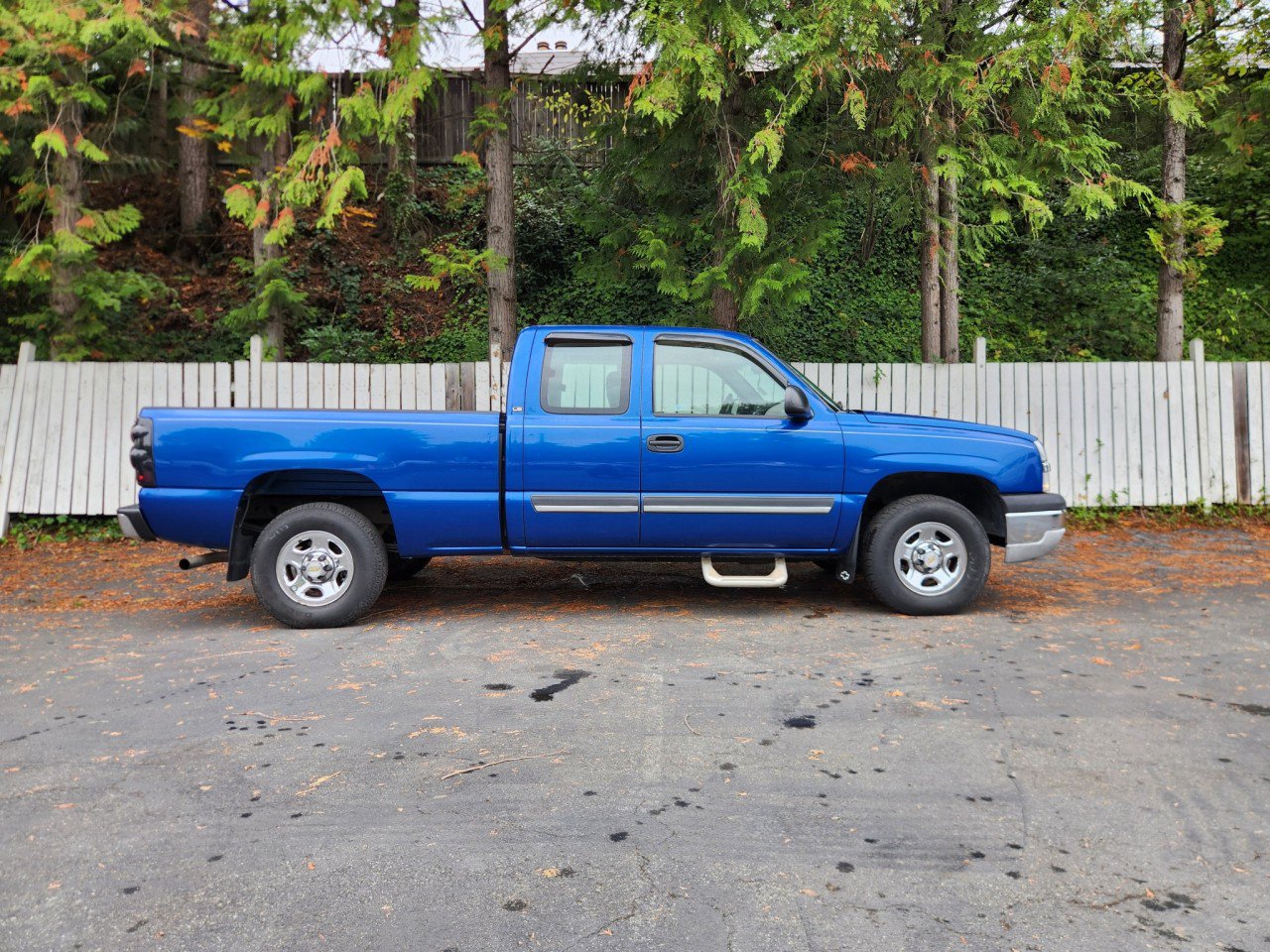 Used 2004 Chevrolet Silverado 1500 LS AWD/4WD image 7