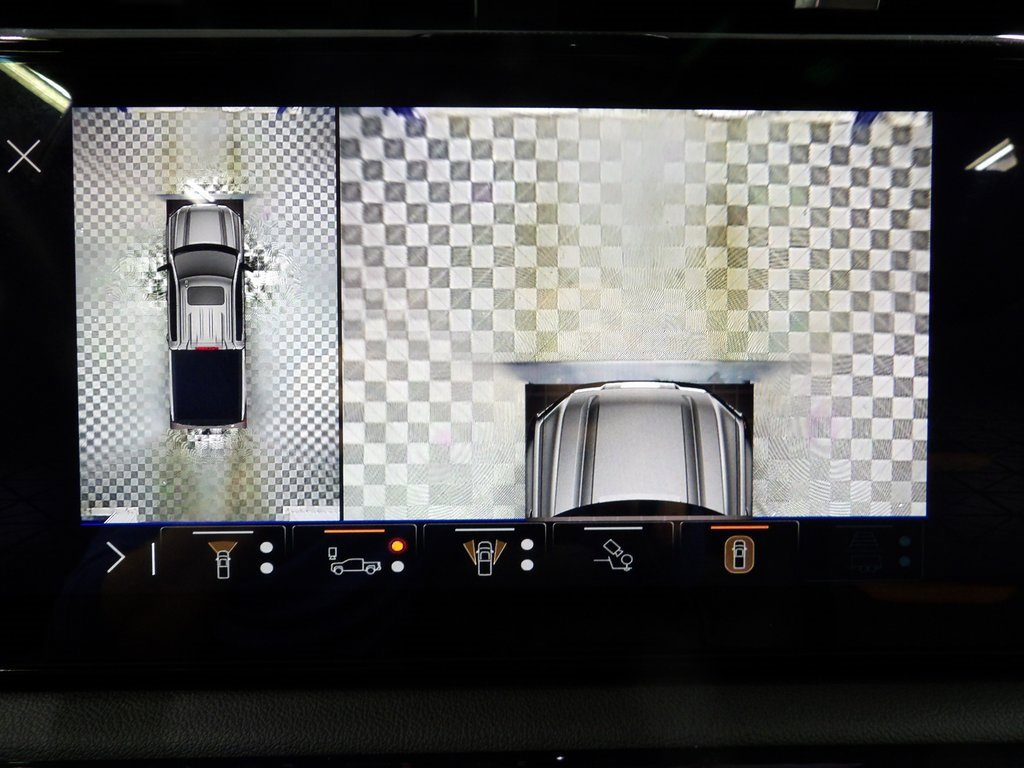 Used 2025 GMC Sierra 1500 AT4 w/ Technology Package image 17