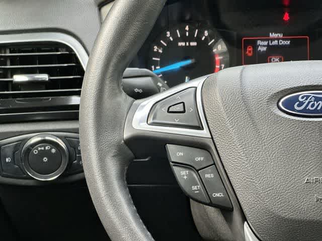Used 2015 Ford Fusion SE w/ Equipment Group 201A FWD image 8