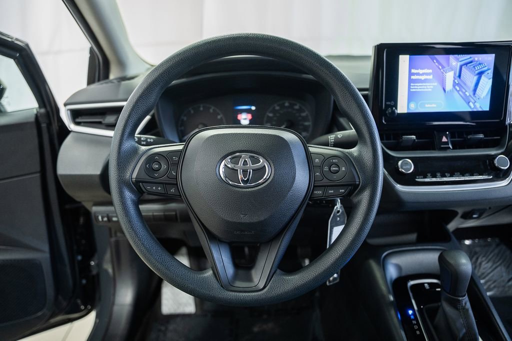 Used 2023 Toyota Corolla LE image 23