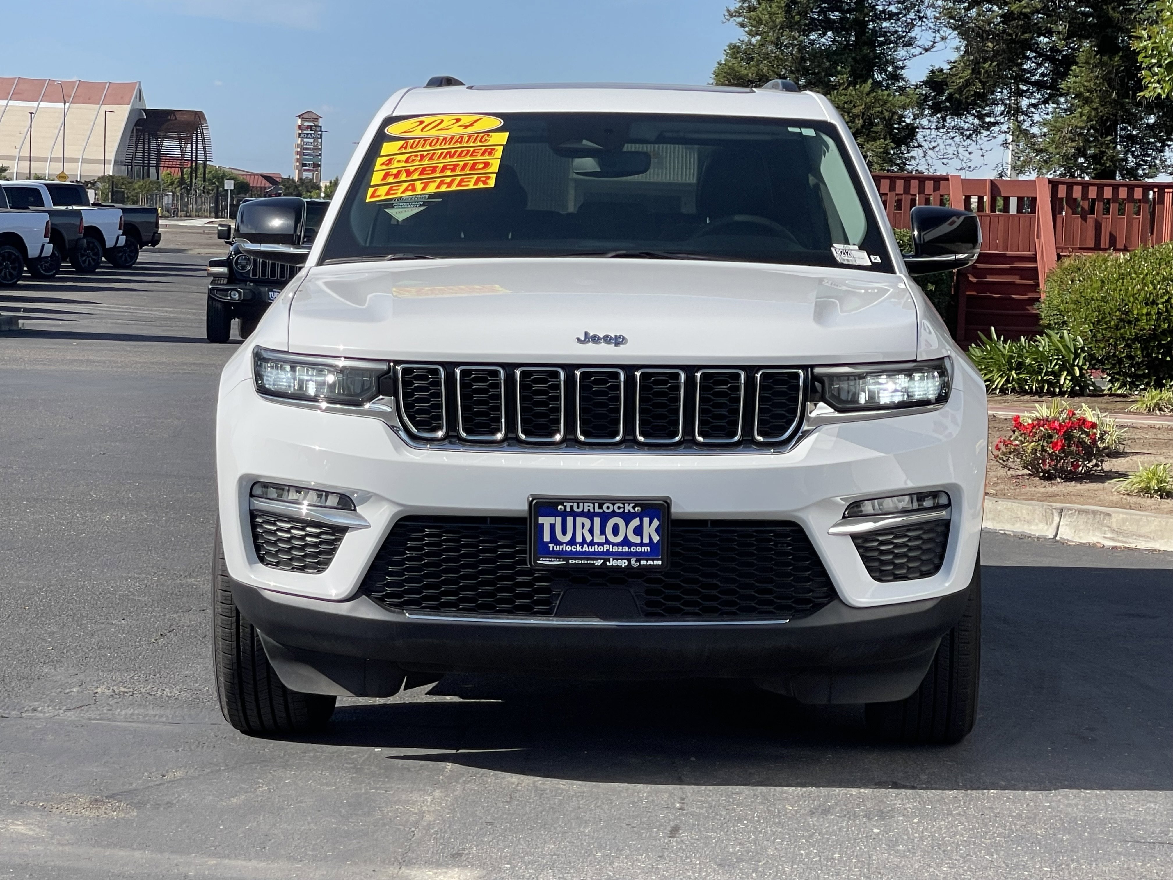 Used 2024 Jeep Grand Cherokee Limited 4xe AWD/4WD image 6