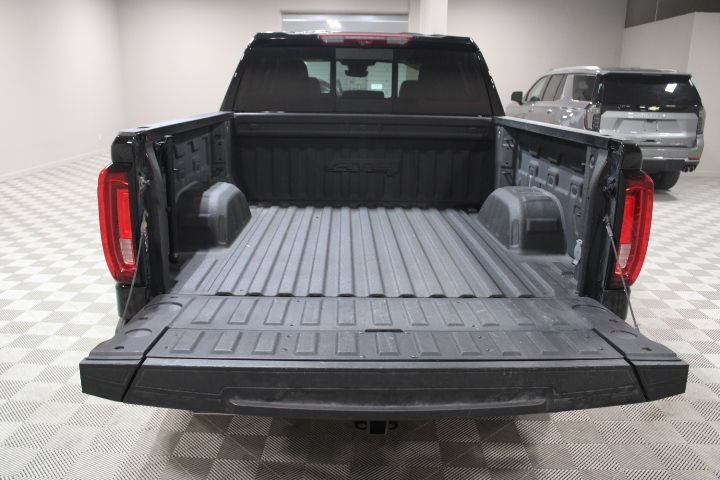 Used 2024 GMC Sierra 1500 AT4 w/ Technology Package AWD/4WD image 13