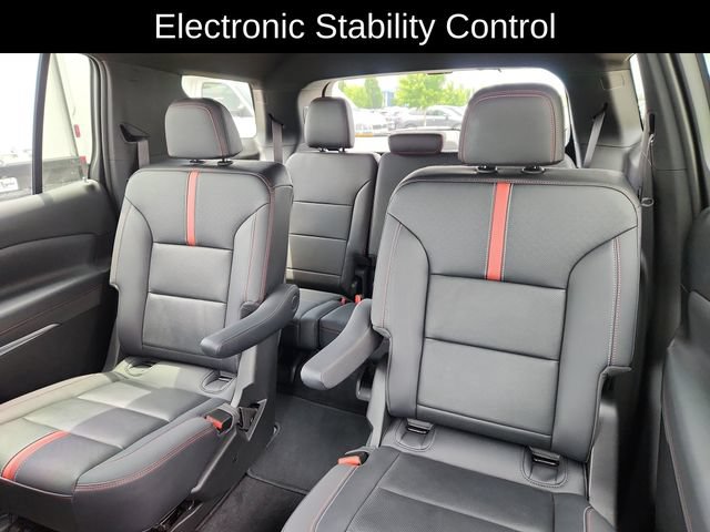 Used 2025 Chevrolet Traverse RS AWD/4WD image 28