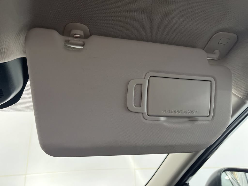 Used 2024 Nissan Rogue S AWD/4WD image 75