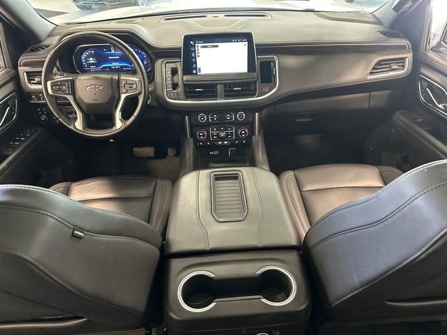 Used 2024 Chevrolet Tahoe Z71 w/ Luxury Package AWD/4WD image 20