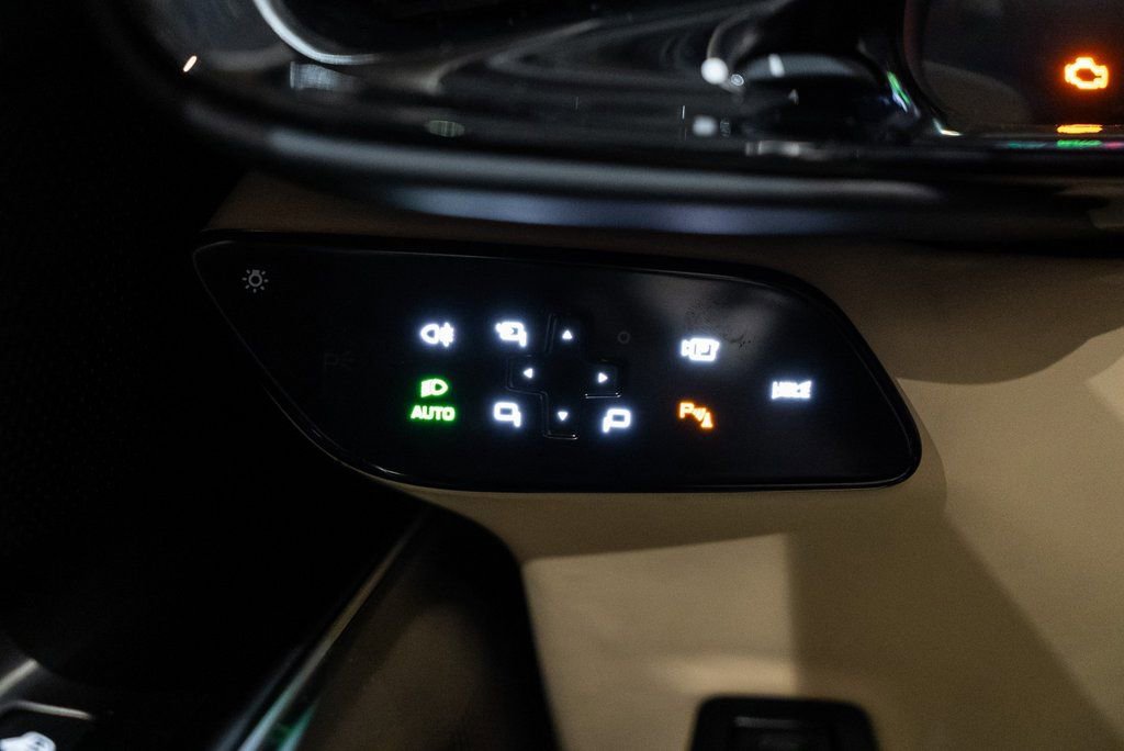 Used 2025 Ferrari 12Cilindri image 28