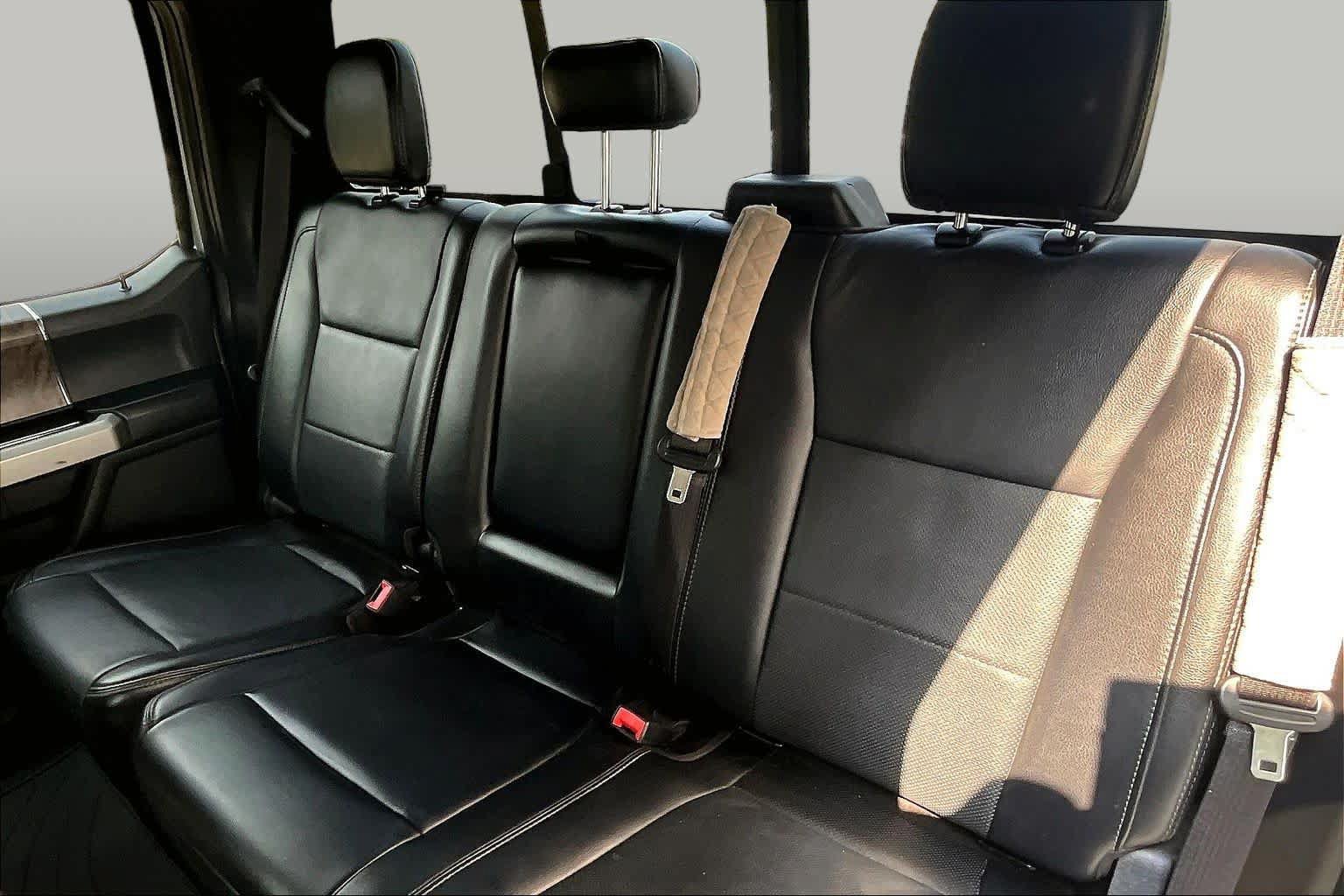 Used 2019 Ford F250 Lariat w/ Lariat Value Package AWD/4WD image 17