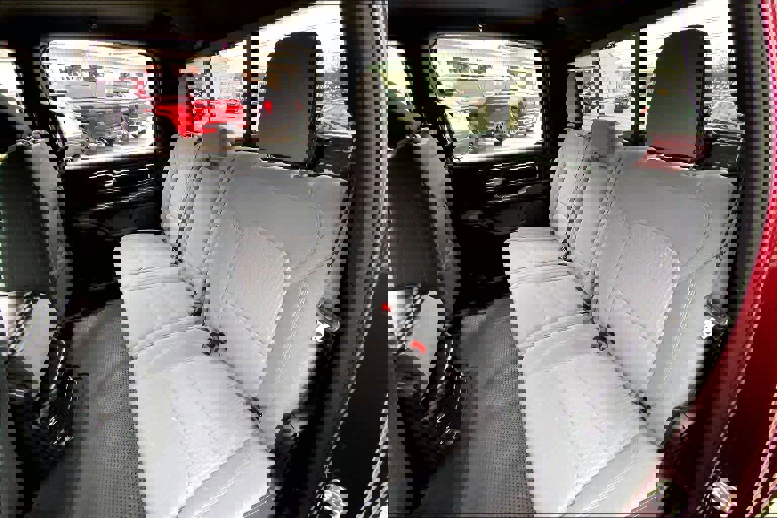 Used 2023 RAM 1500 Lone Star image 19