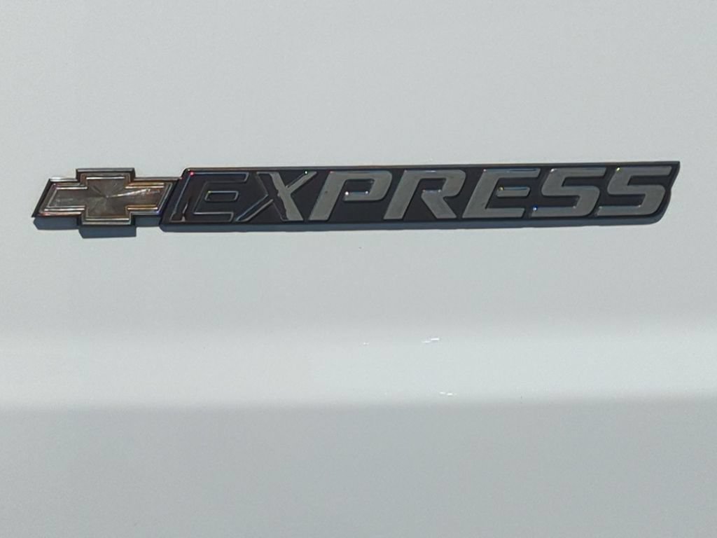 Used 2023 Chevrolet Express 3500 LS RWD image 10