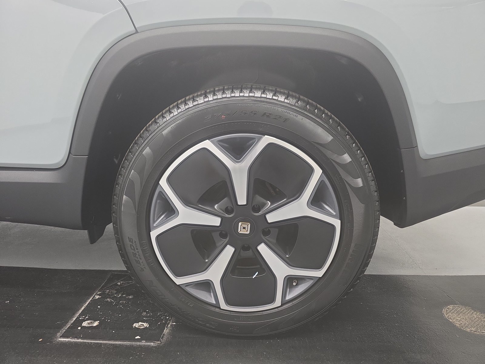 Used 2022 Rivian R1T Adventure AWD/4WD image 10