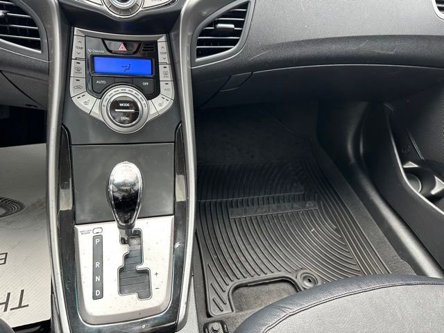 Used 2013 Hyundai Elantra Limited w/ Technology Pkg image 16
