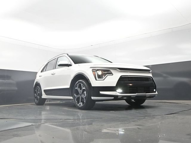Used 2024 Kia Niro EX Touring FWD image 27