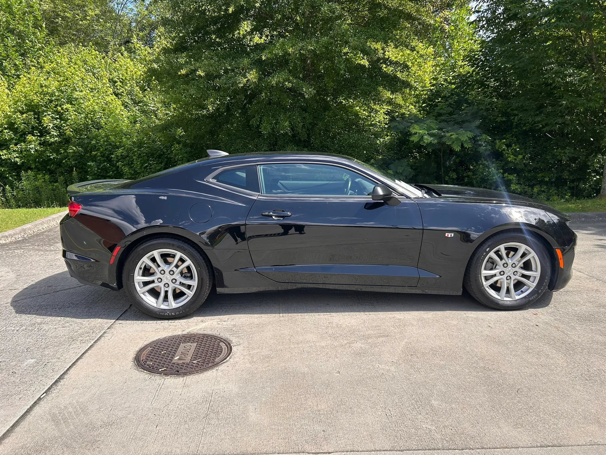 Used 2023 Chevrolet Camaro LS RWD image 10