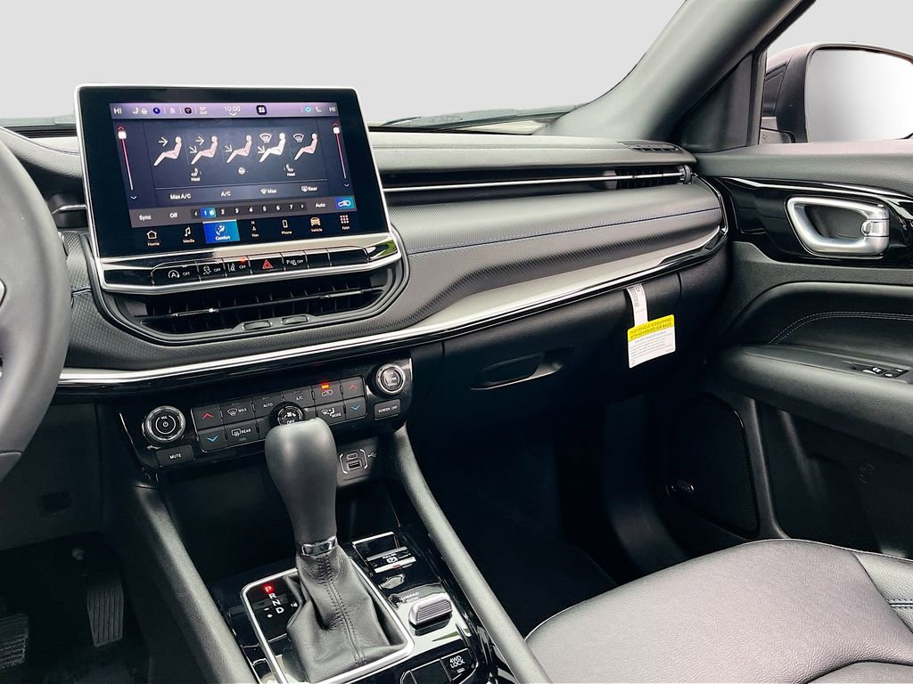 Certified 2025 Jeep Compass Limited w/ High Altitude Package image 25