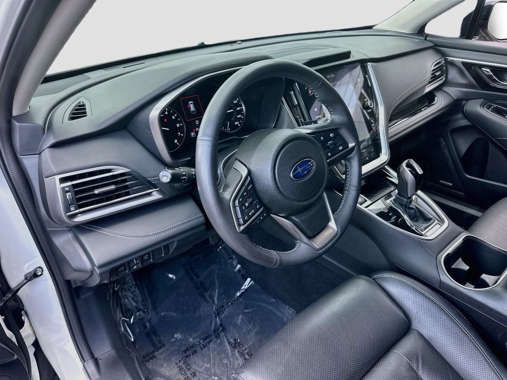 Used 2025 Subaru Outback Touring XT AWD/4WD image 9