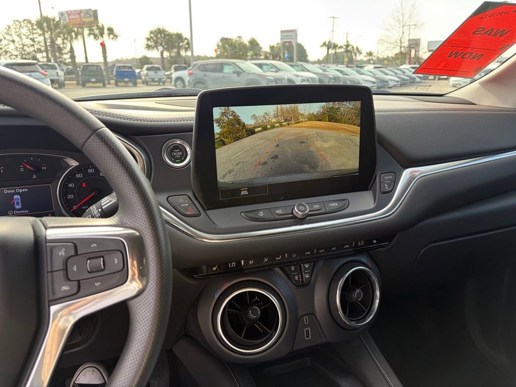Used 2023 Chevrolet Blazer LT w/ Convenience Package image 21