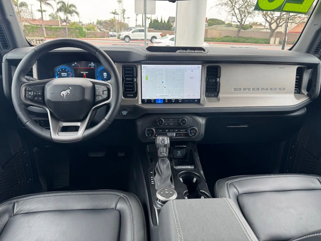 Used 2025 Ford Bronco Outer Banks image 10
