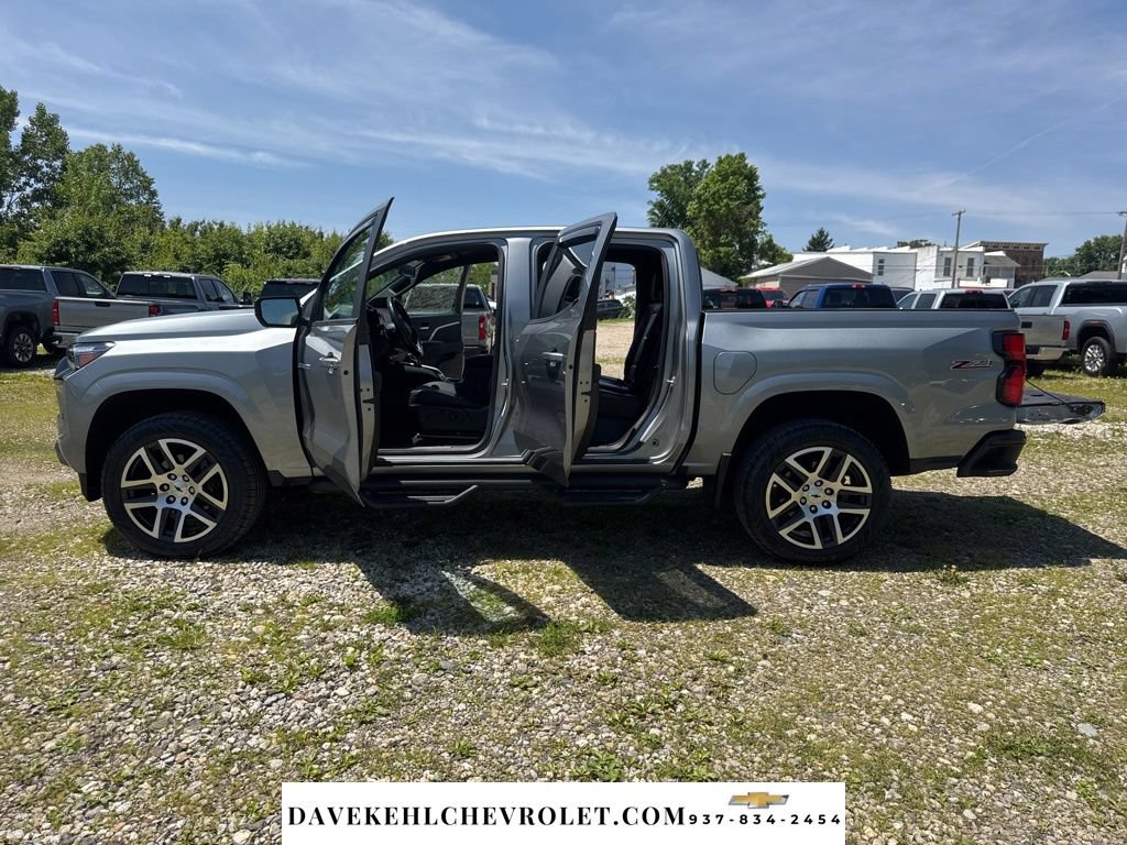 Used 2023 Chevrolet Colorado Z71 w/ Z71 Convenience Package 2 AWD/4WD image 33