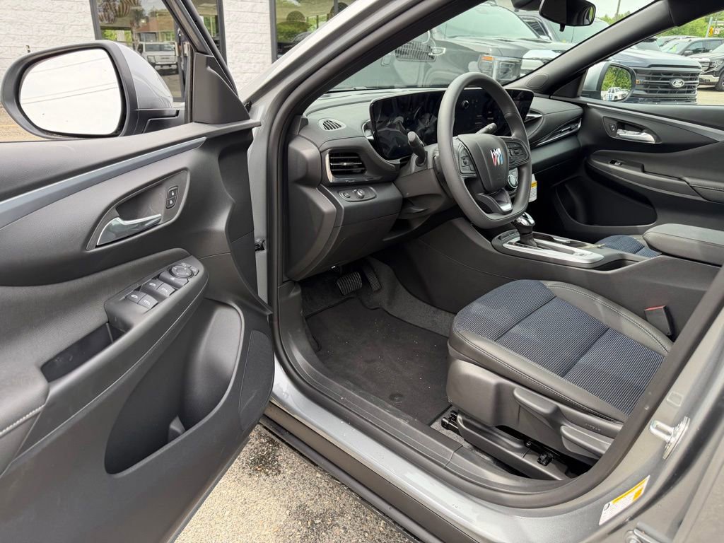 New 2026 Buick Envista Preferred FWD image 14