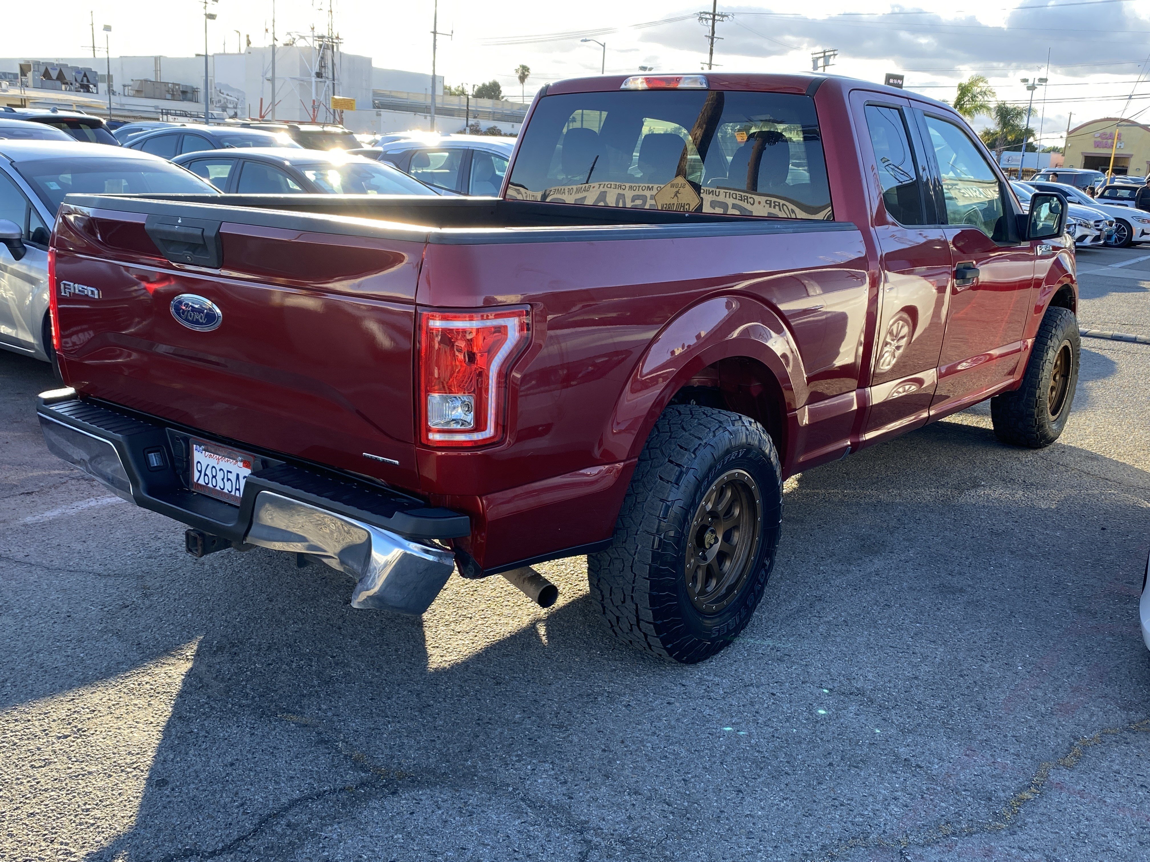 Used 2015 Ford F150 XLT w/ Equipment Group 301A Mid image 5