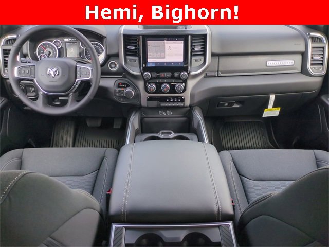 New 2026 RAM 1500 4x4 Crew Cab image 15