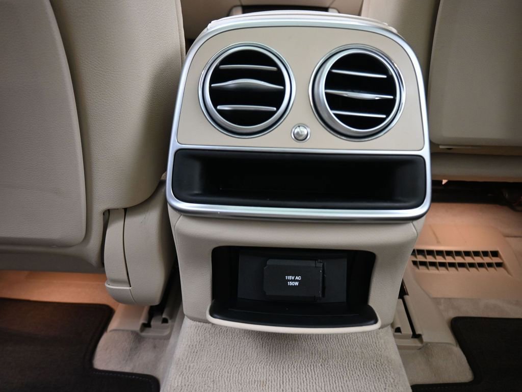 Used 2017 Mercedes-Benz S 550 Sedan w/ Premium Package image 39