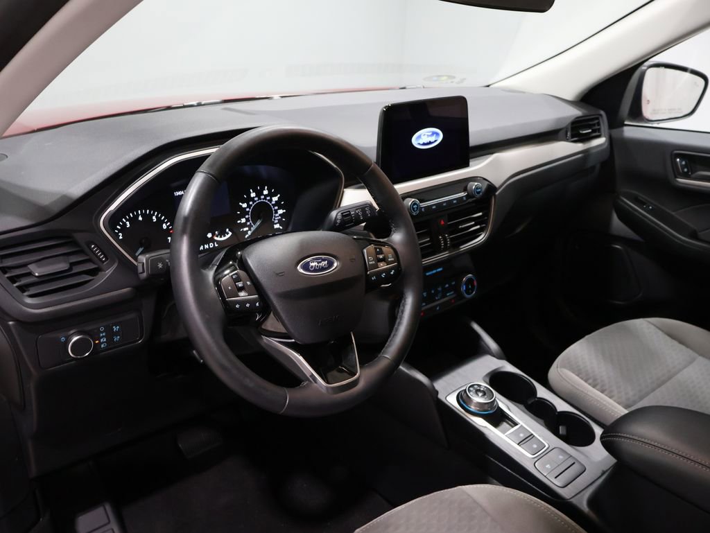 Used 2022 Ford Escape SE w/ Cold Weather Package image 14