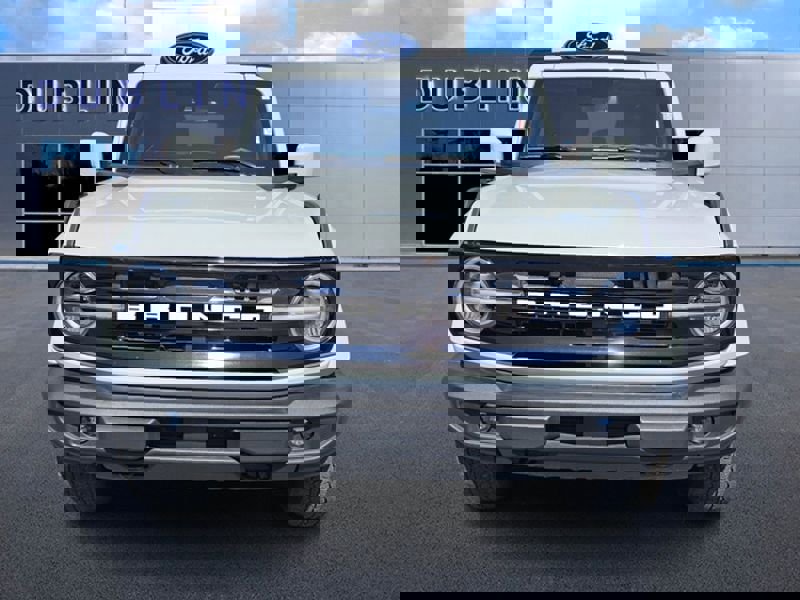 Used 2024 Ford Bronco Outer Banks image 2