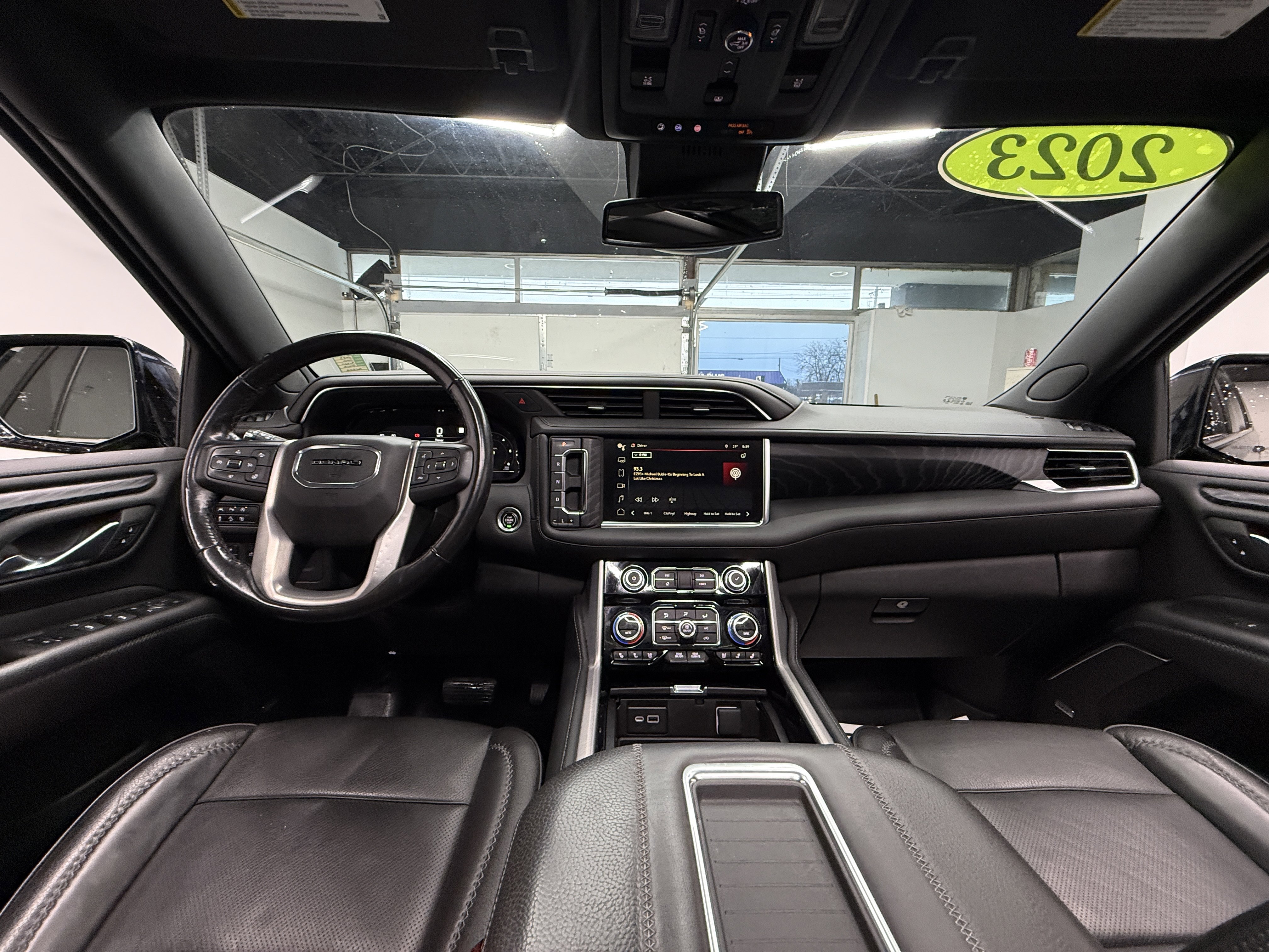 Used 2023 GMC Yukon Denali image 16